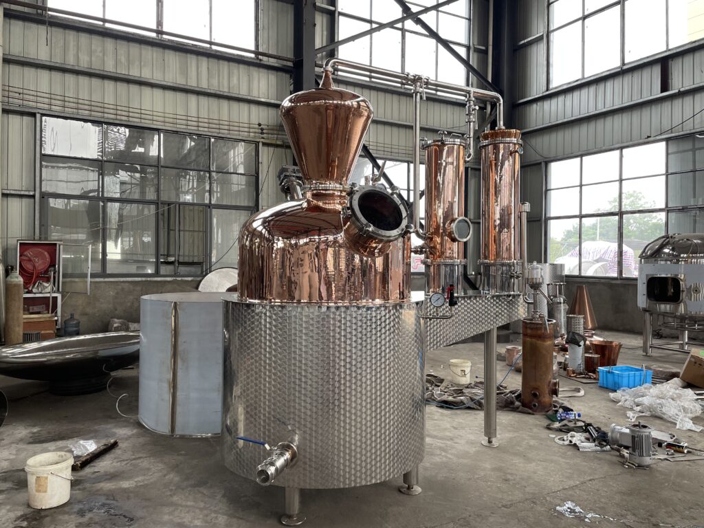 Turnkey Brewery Equipment with CE Certification Used 2000L Distillery Equipment