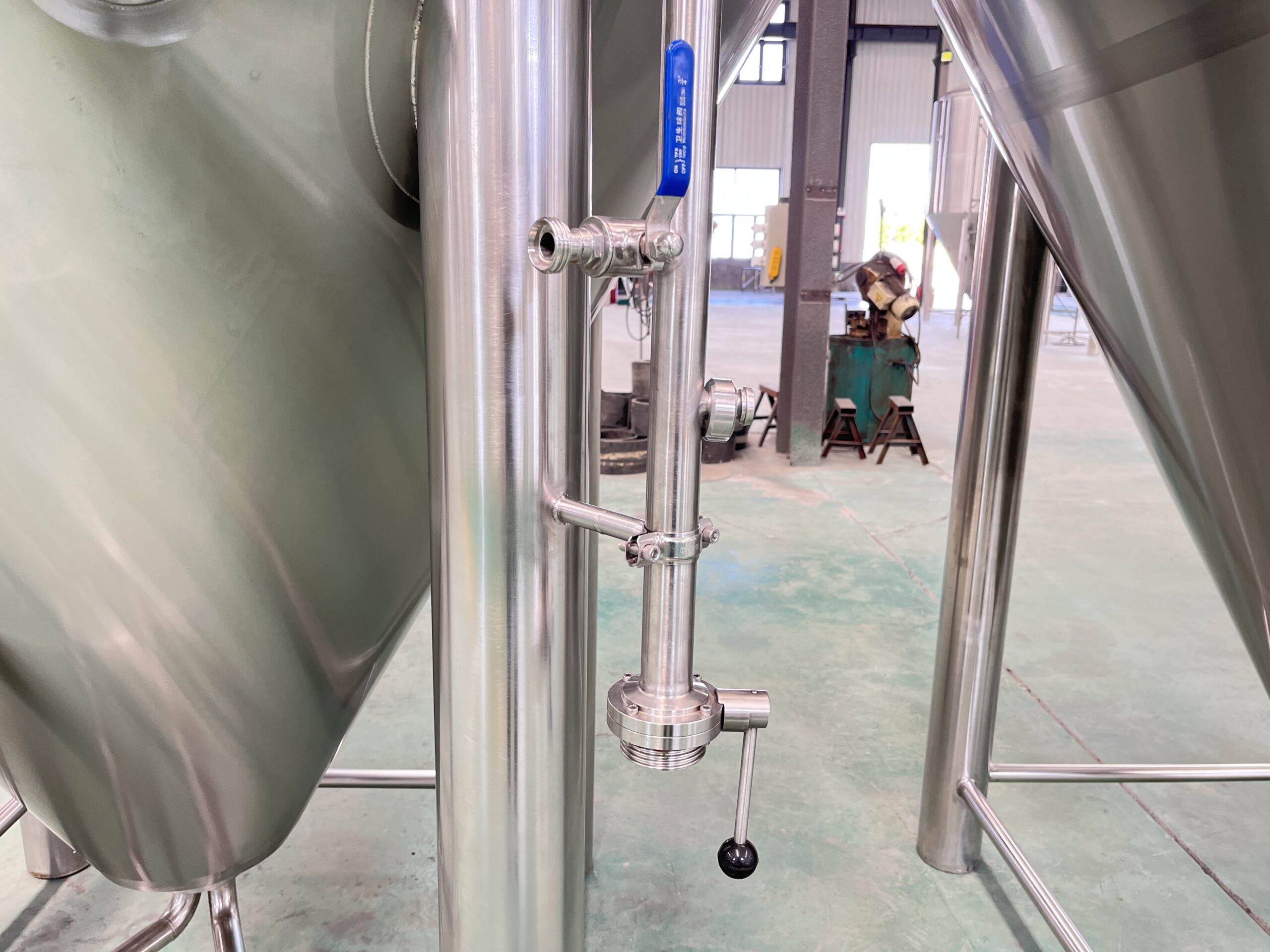 Réservoir de fermentation 2500L d'occasion