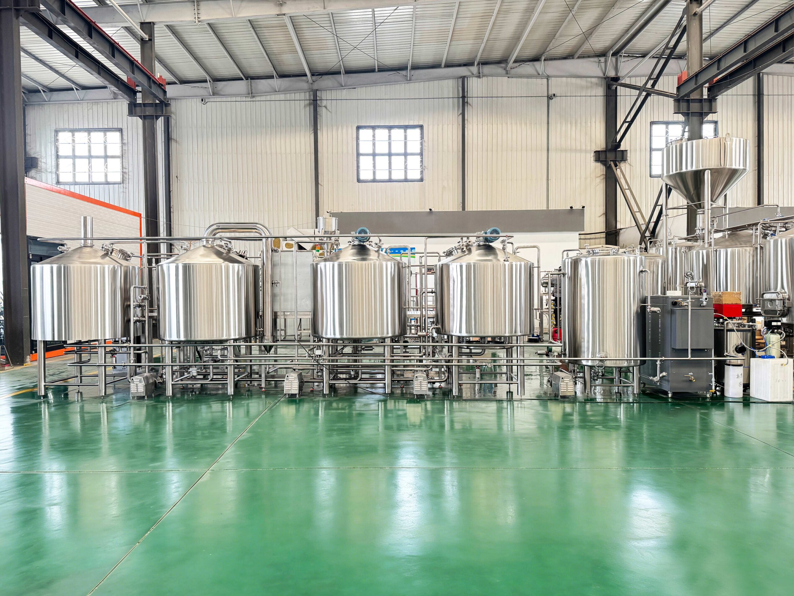 Attrezzatura per Birreria Usata 2000L 4 vessel brewery equipment