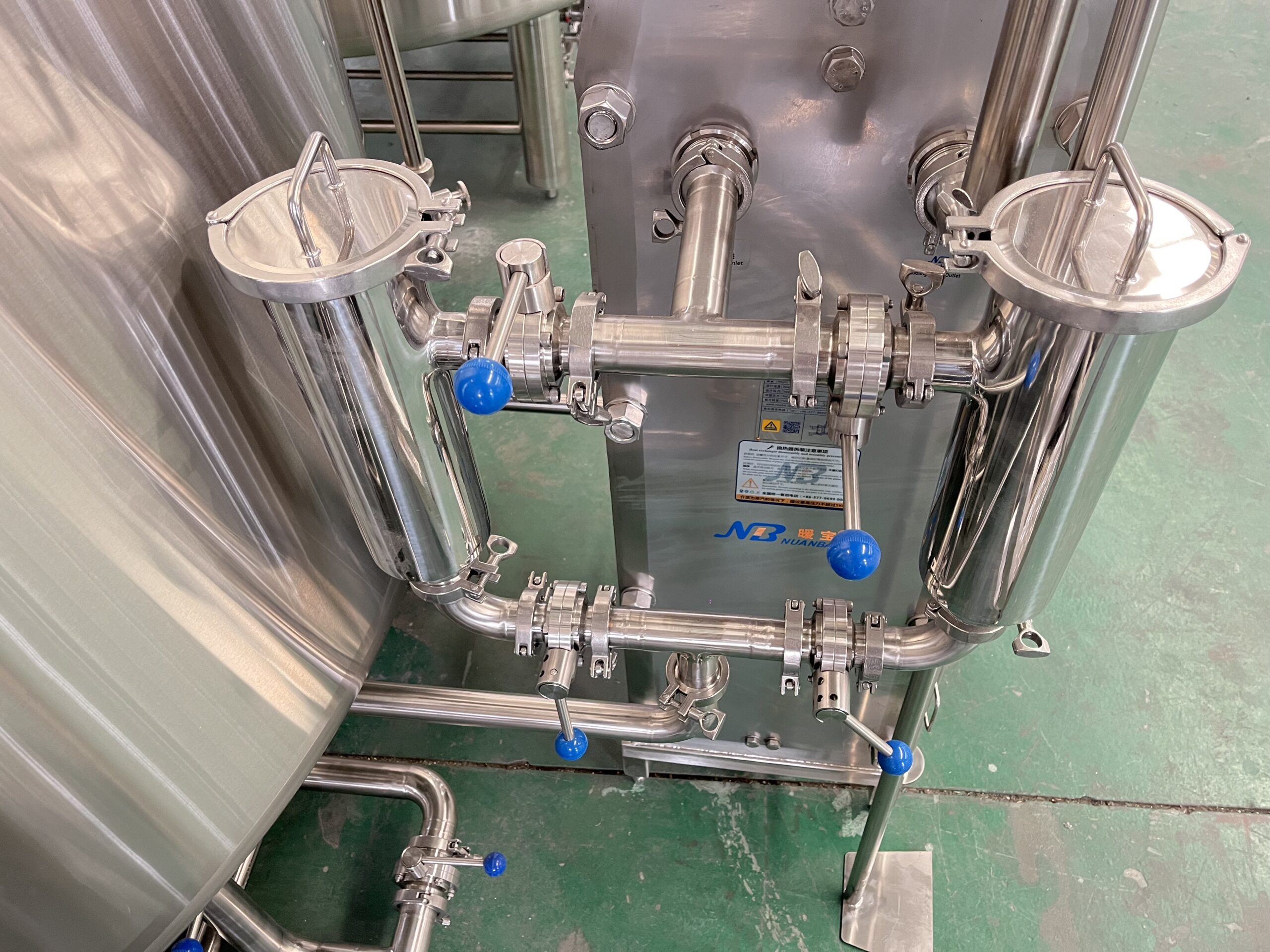 1 25 3 scaled Used 1000L 2 vessel Brewery Equipment