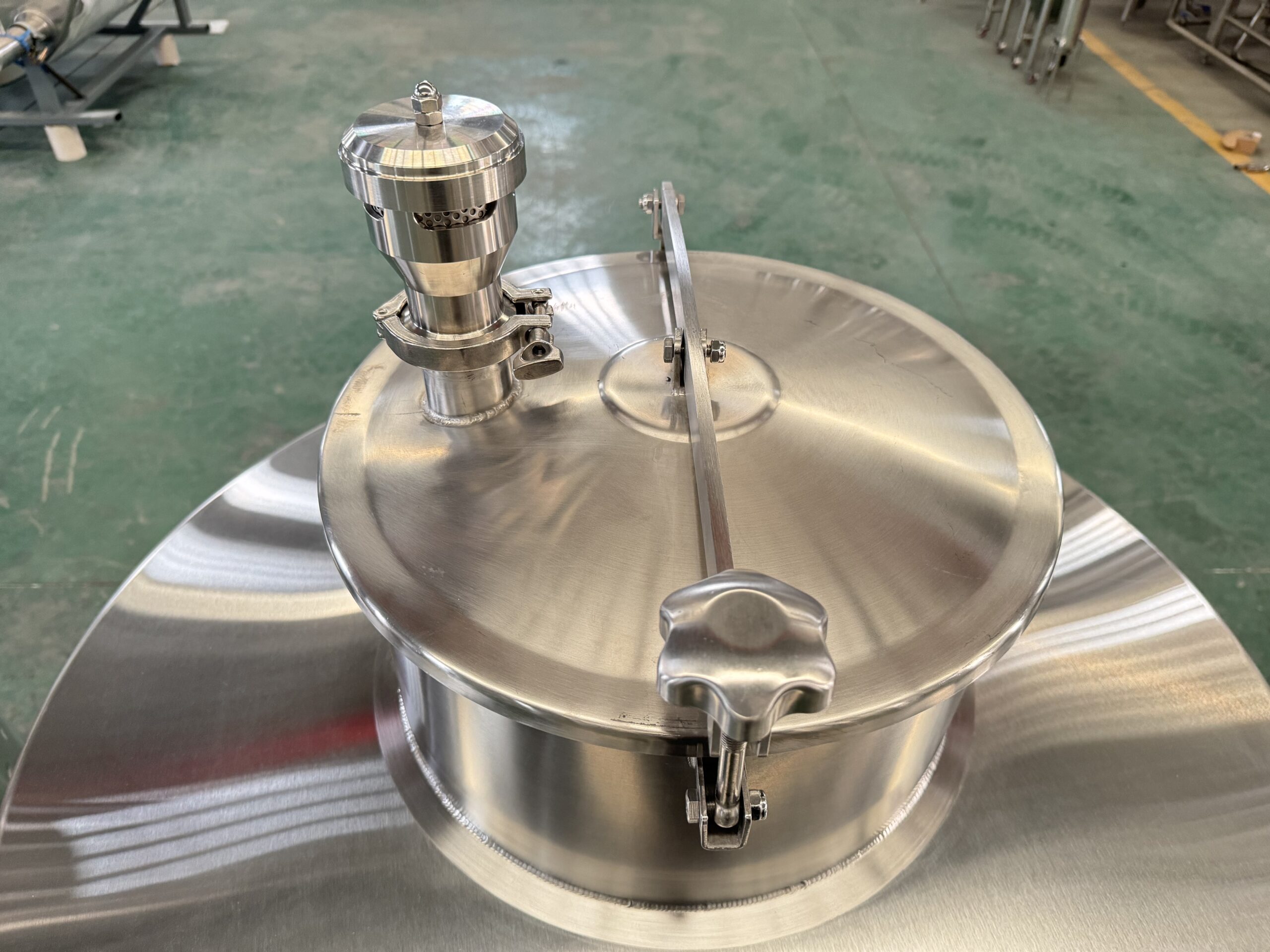 1 261 scaled 1000L Wine Fermentation Tank