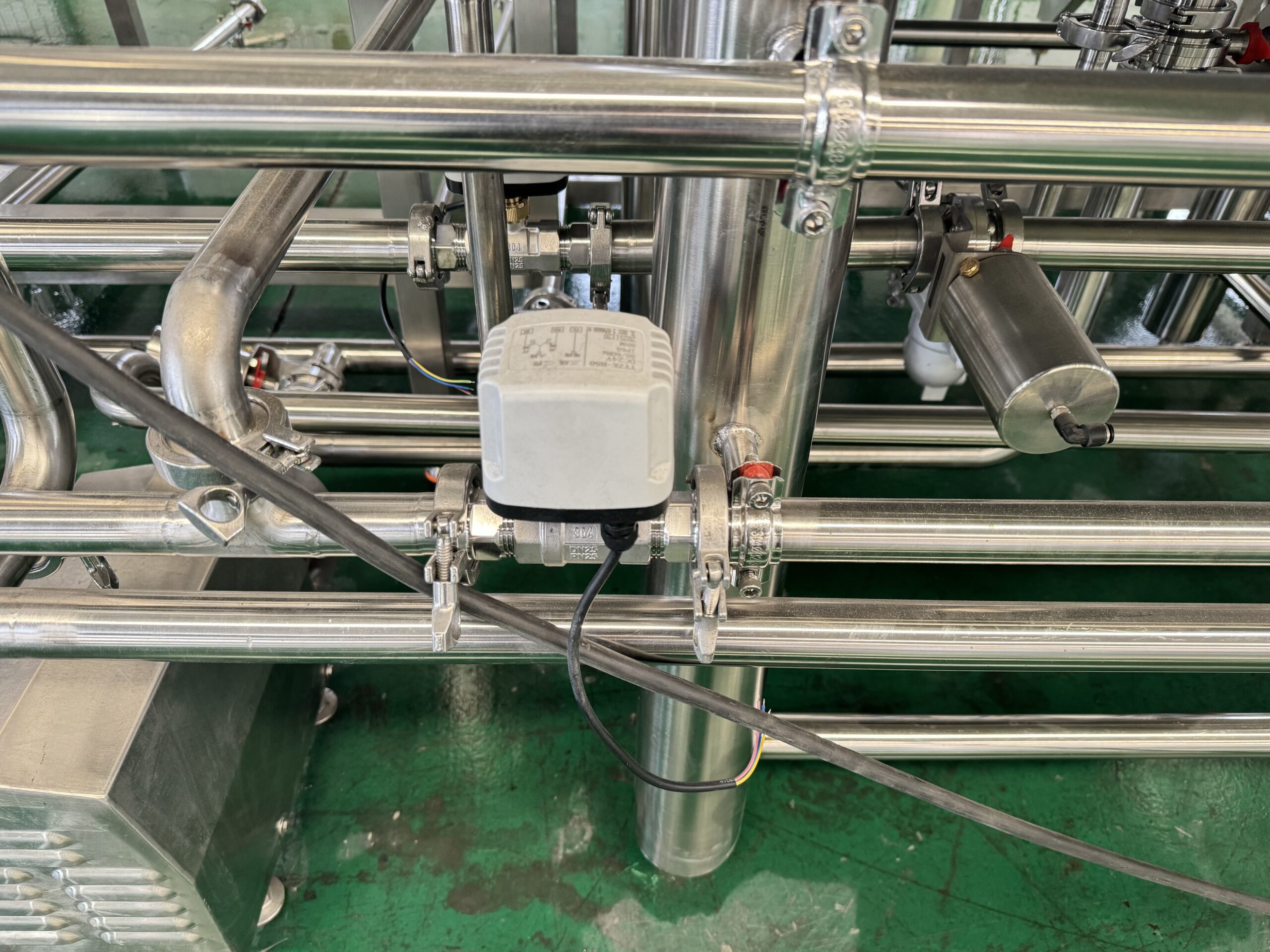 5 scaled Used 1000L Brewery Equipment