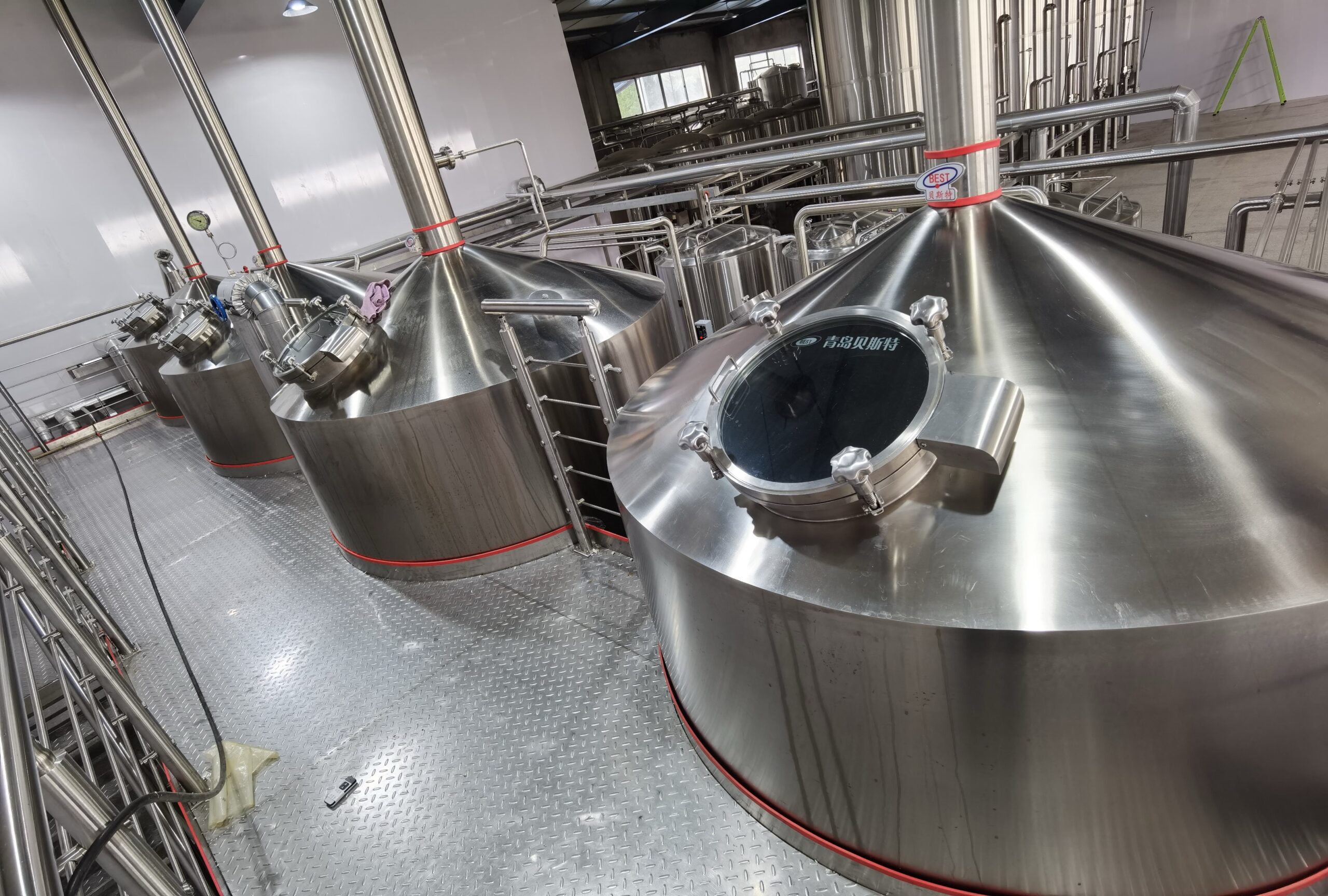 Turnkey Brewery Equipment with CE Certification Commercial Brewery Equipment