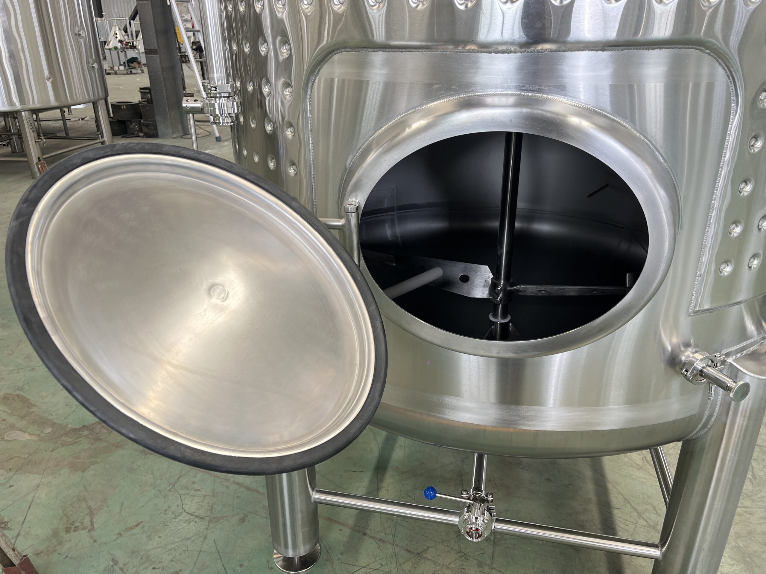 1 19 scaled 2000L Beverage Equipment