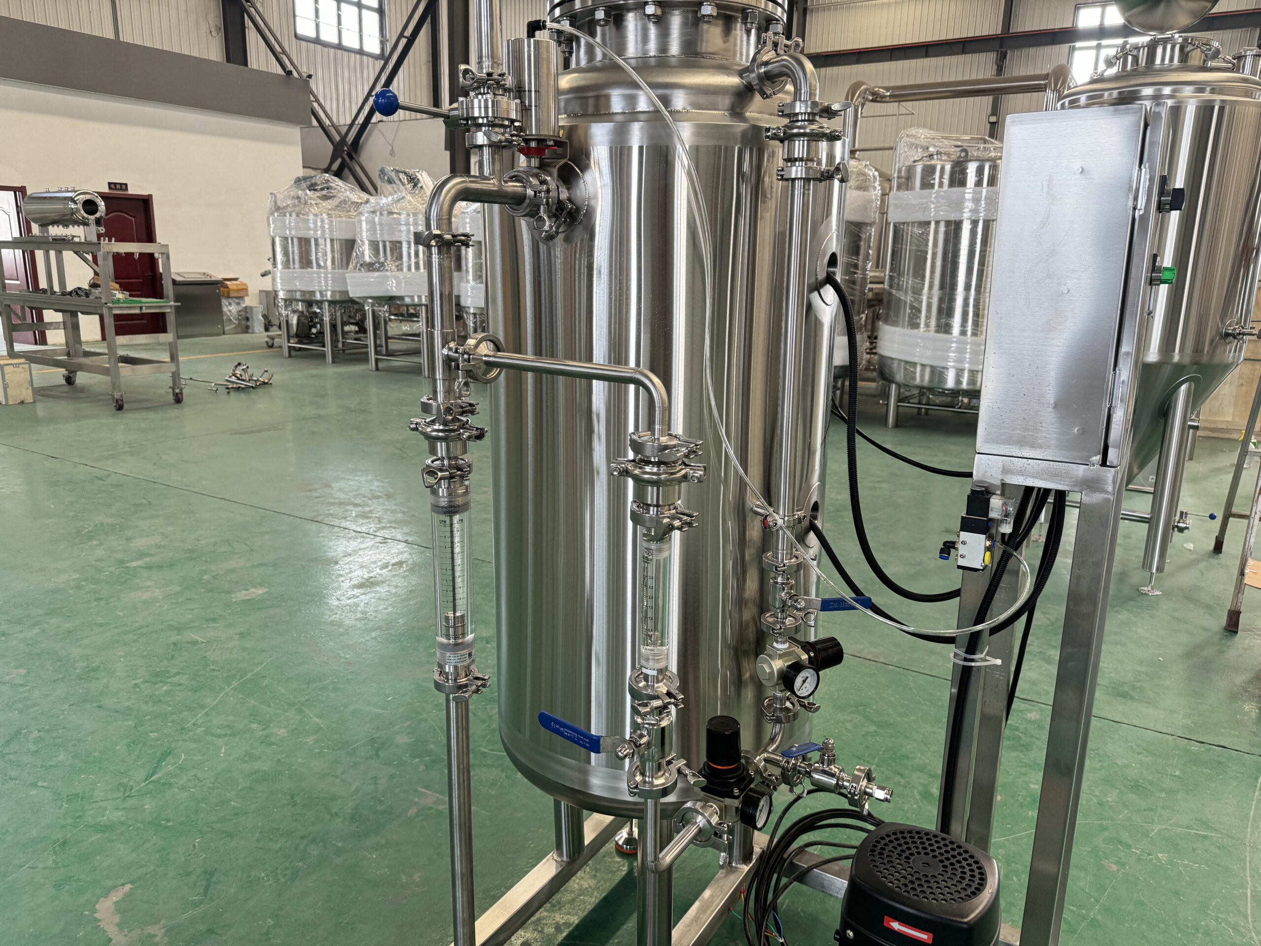 2 7 scaled 500L Beverage Equipment