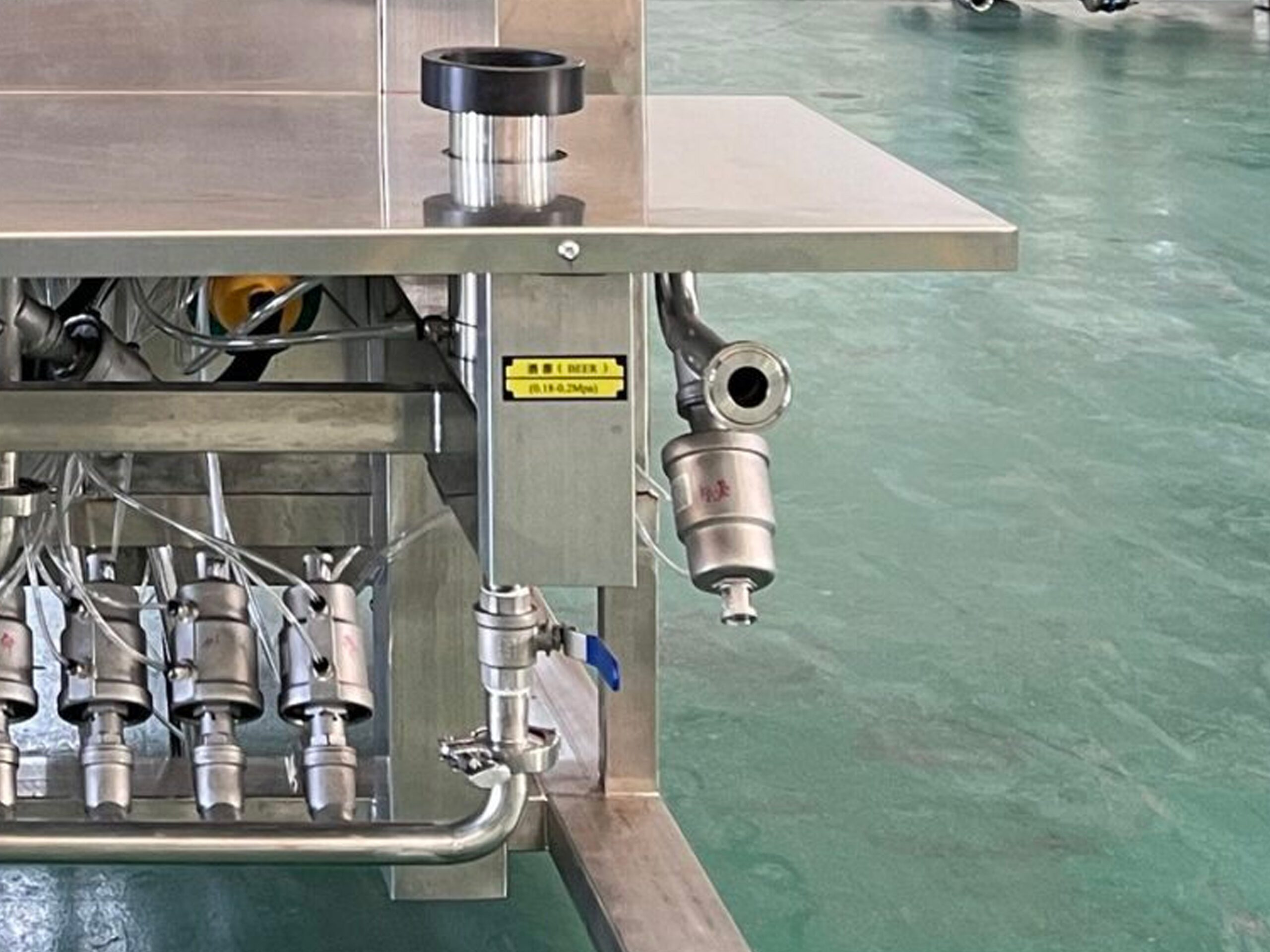 22 scaled Filling and Cleaning Integrated Machine