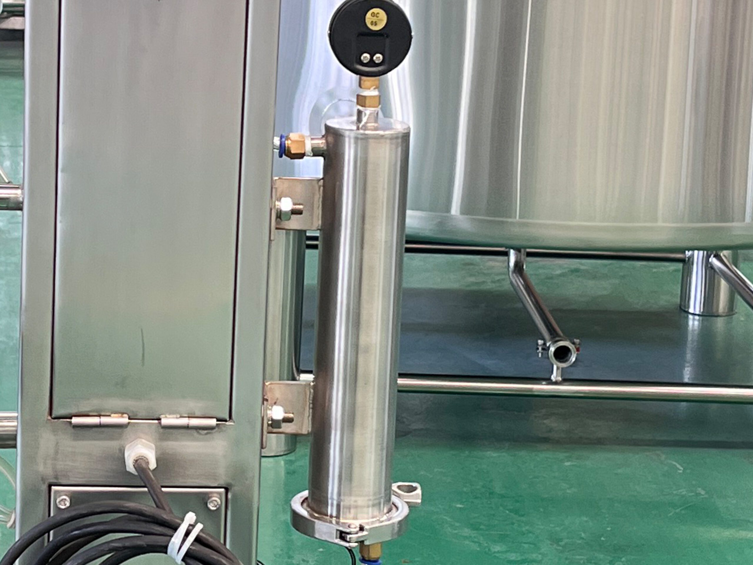 4 1 scaled Beer Keg Filling Machine