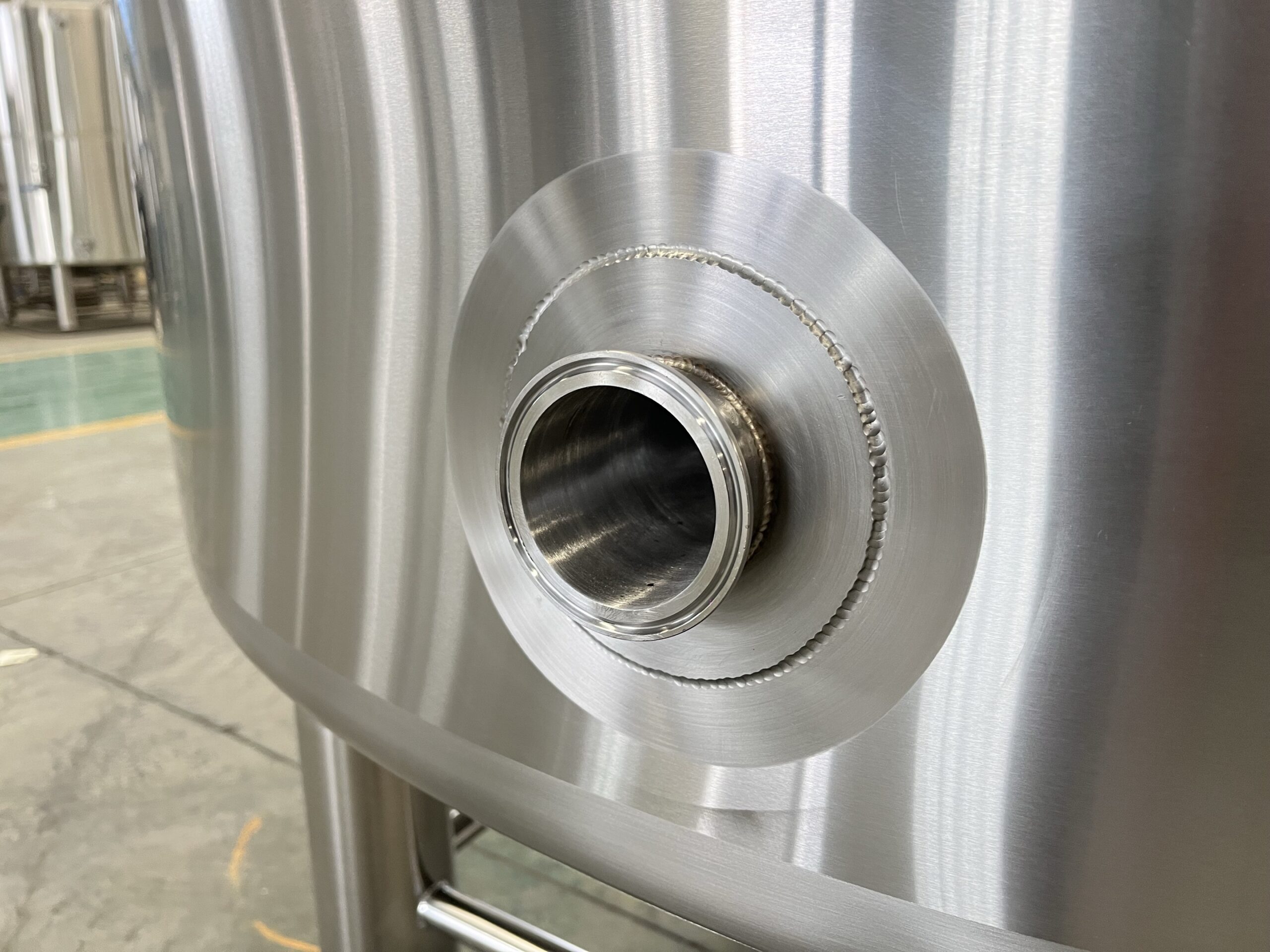 details scaled 2000L Beverage Equipment
