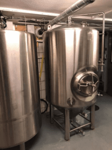 Réservoirs de brasserie de 1000L en Suisse 图片10 4 1000L Brewery tanks in Switzerland