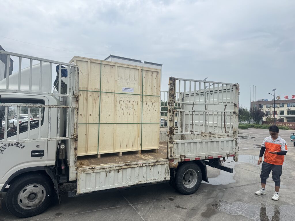 8-Head Bottle Filling and Capping Machine Successfully Shipped to the Netherlands 微信图片 20260726134313 10 111 8-Head Bottle Filling and Capping Machine Successfully Shipped to the Netherlands