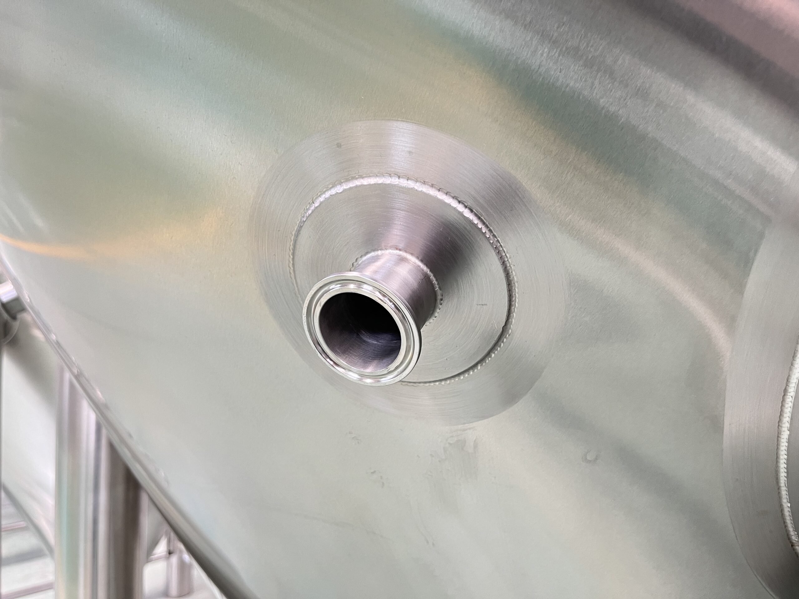 Used fermentation tank project for brewery cellar expansion