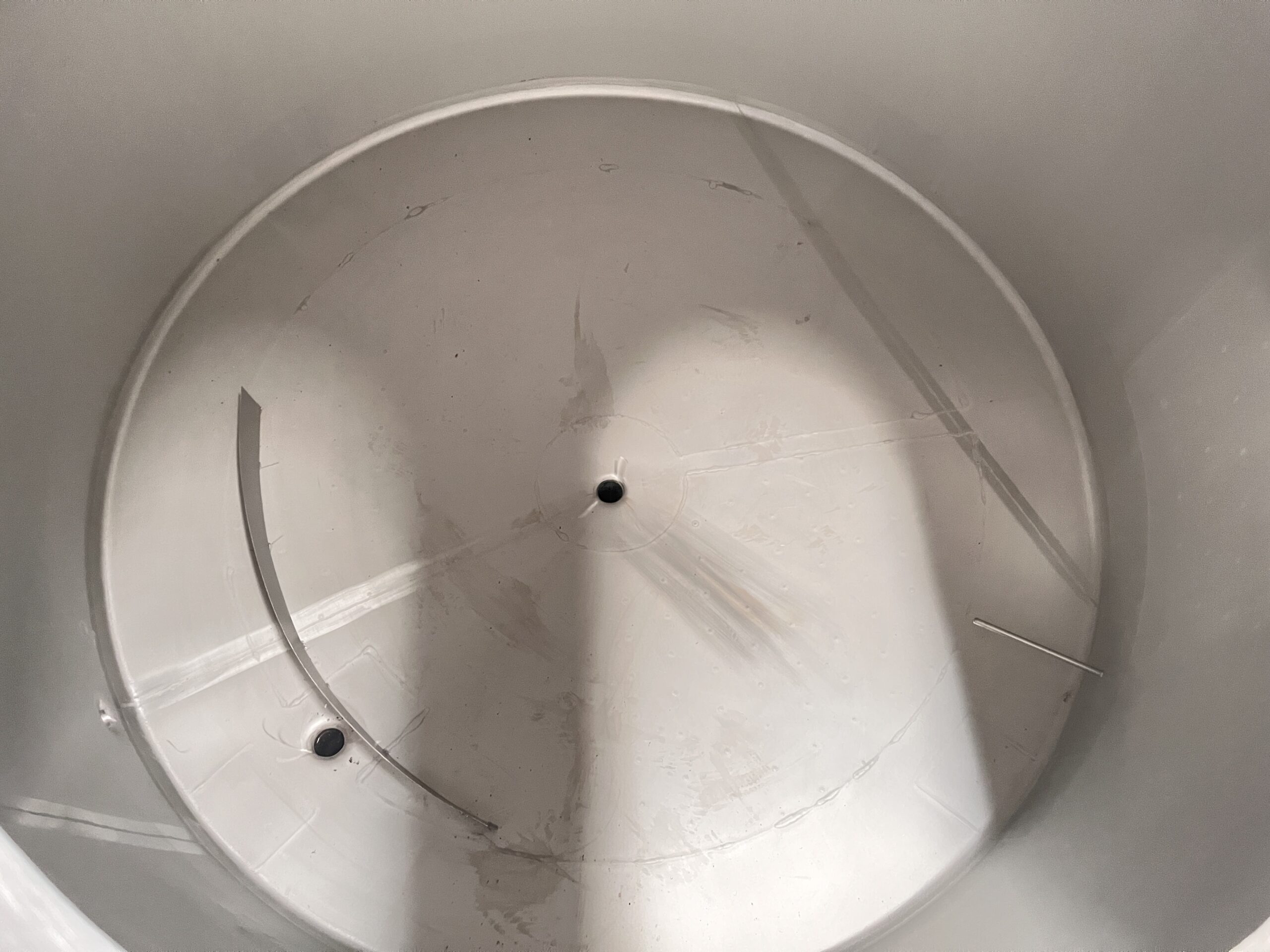 1 11 2 scaled Used 2000L Brewery Equipment