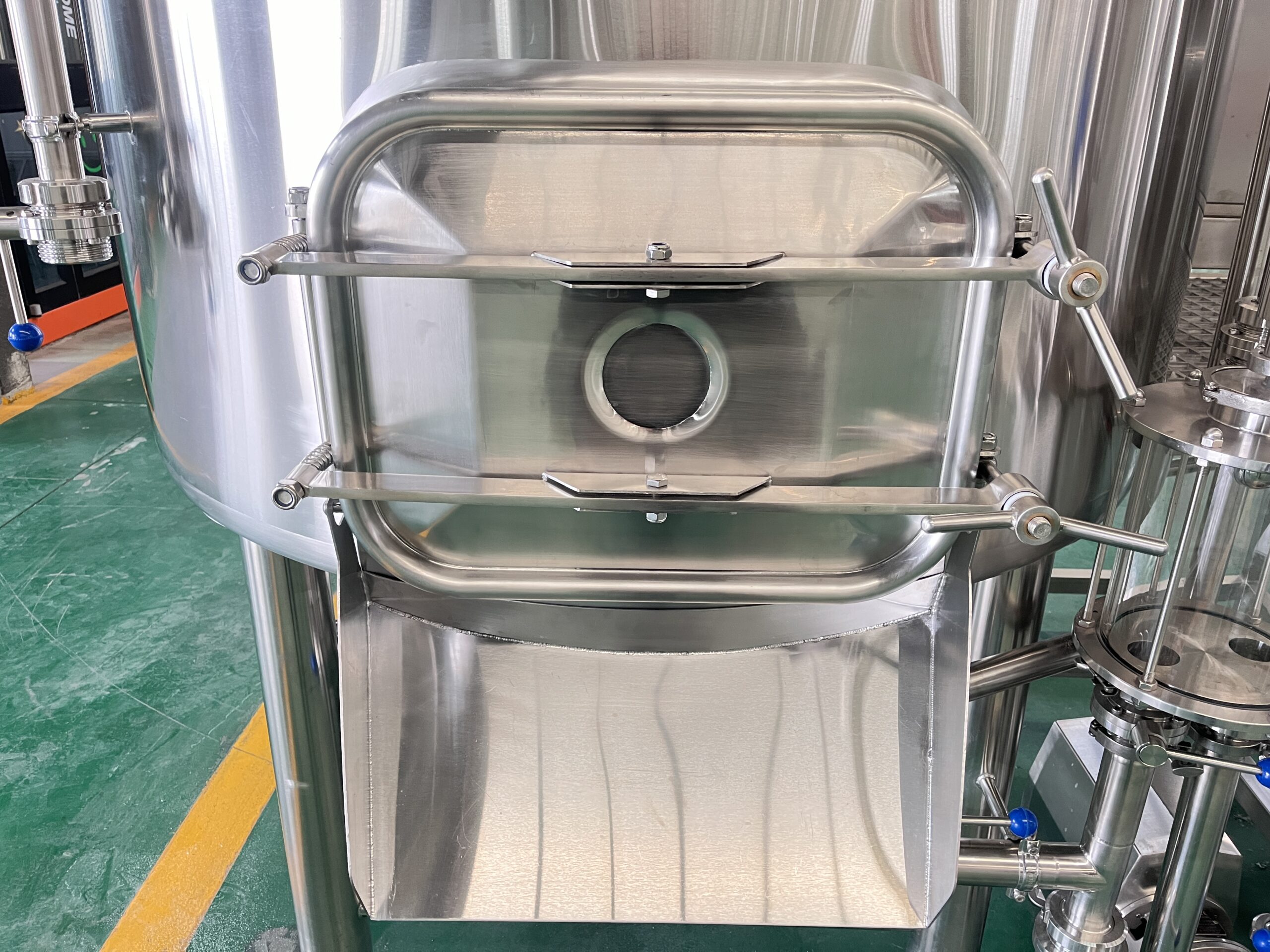 Used 1000L 2-vessel brewery equipment brewhouse