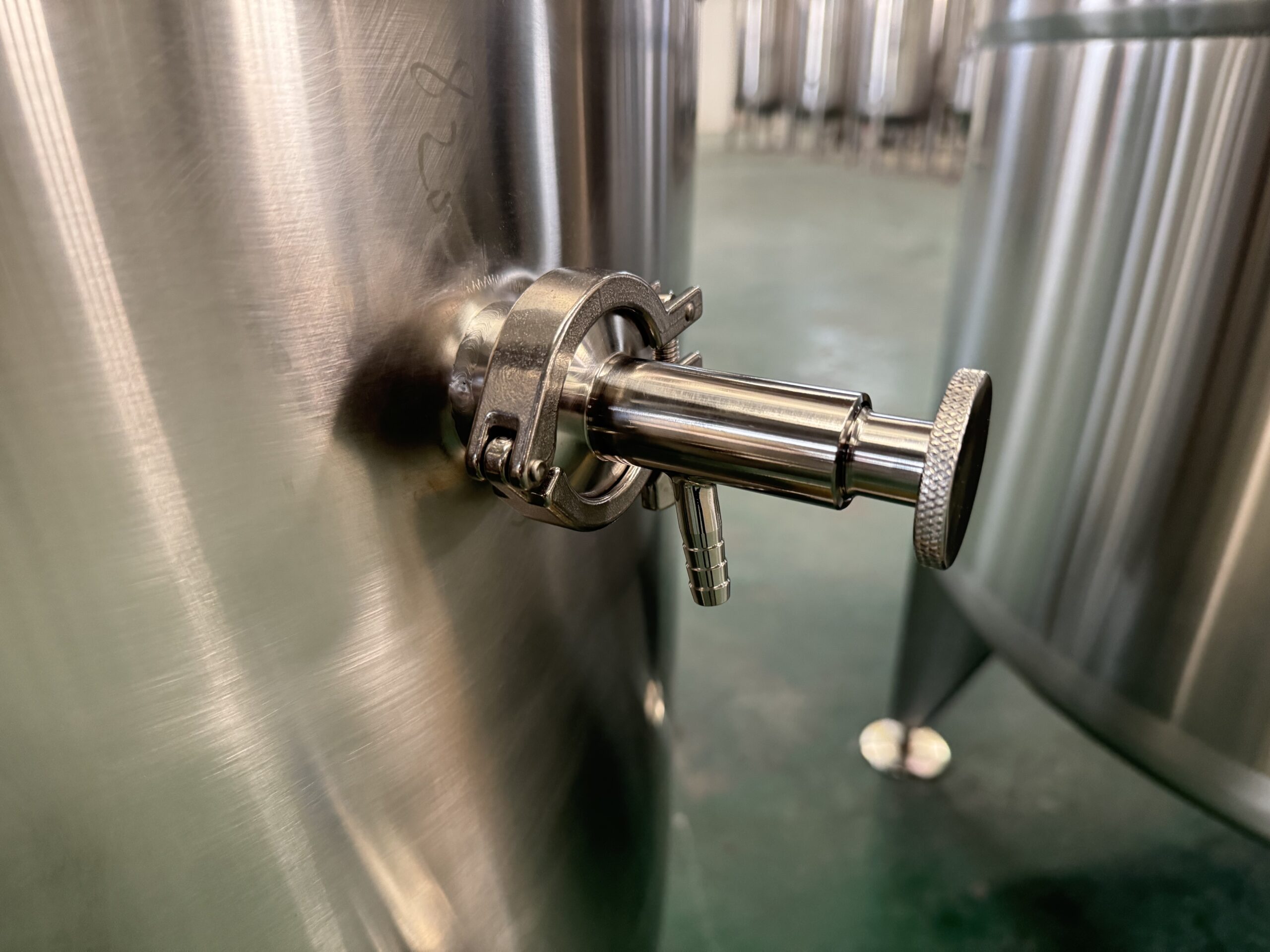 10000L stainless steel wine fermentation tank for commercial wineries